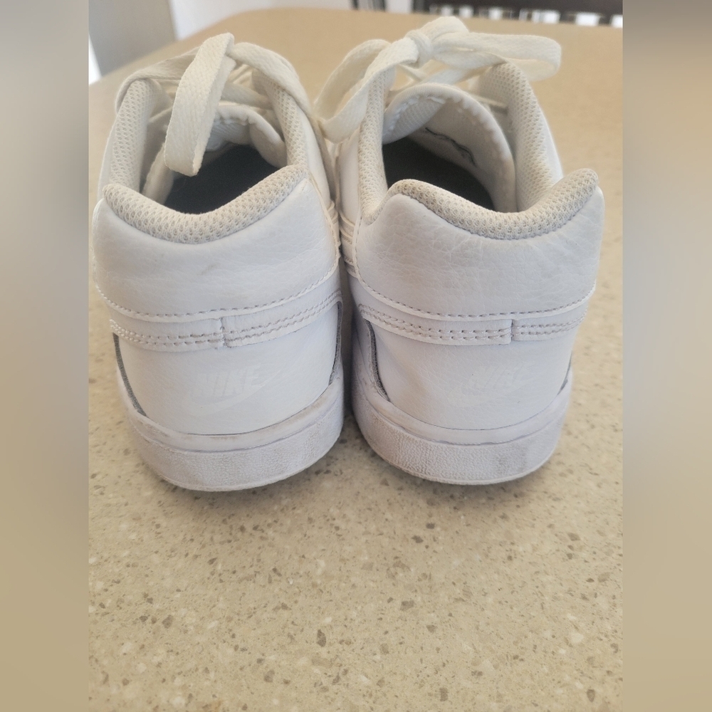 Nike Leather Low Top Air Froce 6.5 Y - Picture 4 of 7